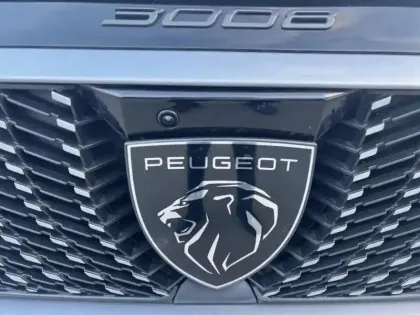 Photo 12 Peugeot 3008  1.2 Hybrid 136ch Allure e-DCS6