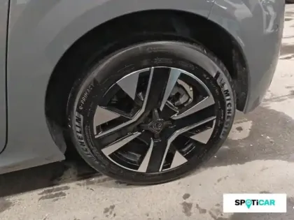 Photo 10 Peugeot 208  1.2 Hybrid 100ch Allure e-DCS6