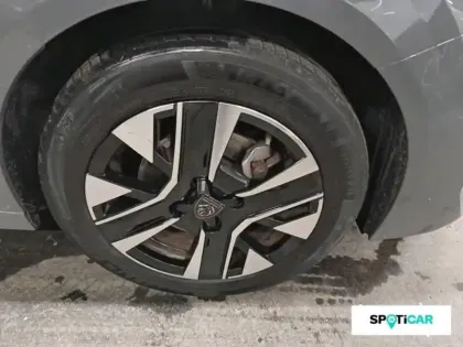 Photo 12 Peugeot 208  1.2 Hybrid 100ch Allure e-DCS6