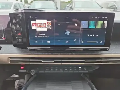 Photo 13 Lancia Ypsilon  1.2 Ibrida 100ch LX eDCT6