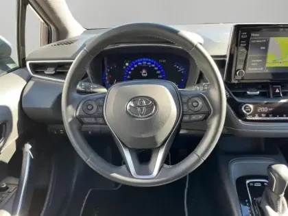 Photo 11 Toyota Corolla  122h Design