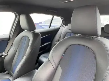 Photo 7 BMW Serie 1 Série 1 120dA xDrive 190ch M Sport