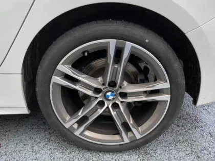 Photo 8 BMW Serie 1 Série 1 120dA xDrive 190ch M Sport