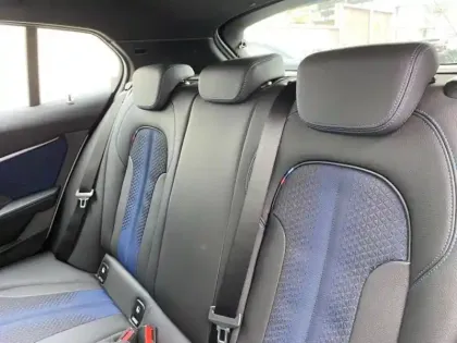 Photo 6 BMW Serie 1 Série 1 120dA xDrive 190ch M Sport