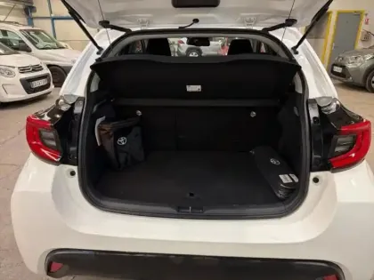 Photo 12 Toyota Yaris  116h Design 5p MY25