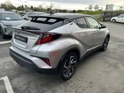 Photo 8 Toyota C-HR  1.8 Hybride 122ch Design Ultimate E-CVT