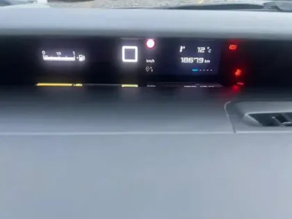 Photo 14 Citroën C3  1.2 Turbo 100ch MAX