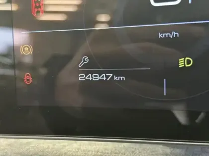 Photo 14 Peugeot 5008  Hybrid 145ch Allure e-DCS6