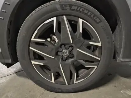 Photo 10 Peugeot 3008  1.2 Hybrid 136ch GT e-DCS6