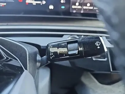 Photo 14 Peugeot 3008  1.2 Hybrid 136ch Allure e-DCS6