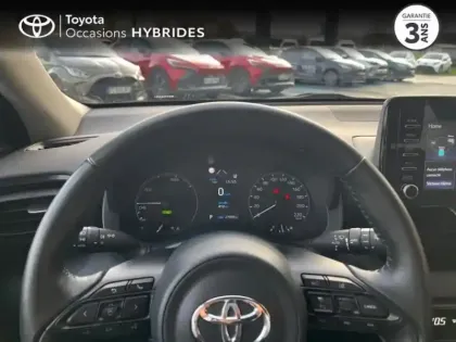 Photo 12 Toyota Yaris  116h Dynamic 5p MC24