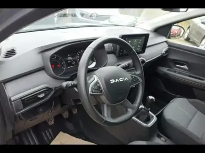 Photo 8 Dacia Jogger  1.0 ECO-G 100ch Extreme+ 7 places -24