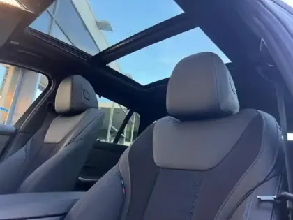 Photo 13 BMW Serie 3 Série 3 Touring 320eA xDrive 204ch M Sport