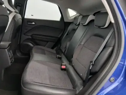 Photo 14 Renault Captur  1.6 E-Tech hybride rechargeable 160ch Intens -21