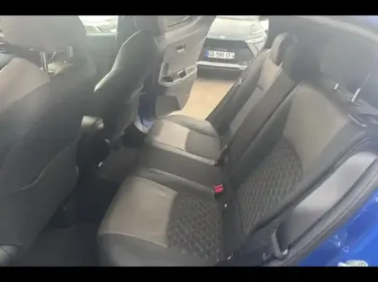 Photo 10 Toyota C-HR  122ch Distinctive 1.8L MY22