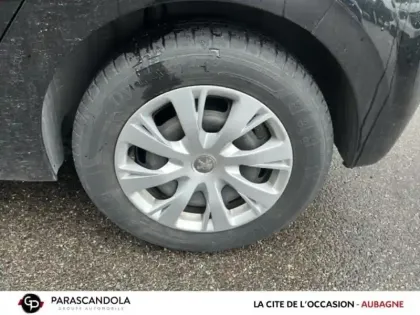 Photo 10 Peugeot 208  Affaire 1.2 PureTech 82ch S&S Premium Pack Euro6c