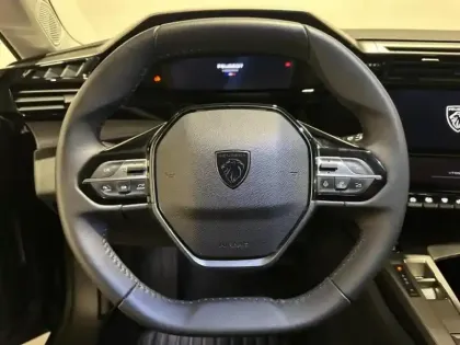 Photo 14 Peugeot 308  SW 1.5 BlueHDi 130 Allure EAT8 Pack hiver GPS Camera Carplay