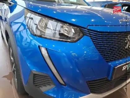 Photo 12 Peugeot 2008  e- 136ch Allure GPS