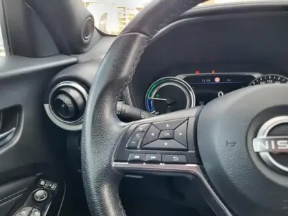 Photo 12 Nissan Juke  1.6 Hybrid 143ch Première Edition