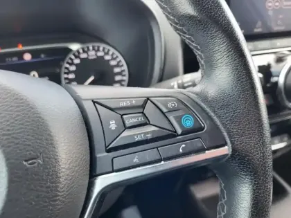 Photo 13 Nissan Juke  1.6 Hybrid 143ch Première Edition