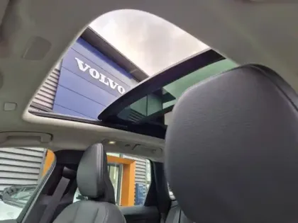 Photo 8 Volvo Xc60  T6 Hybride Rechargeable 253 + 145ch Ultra Style Chrome Geartronic 8 AWD