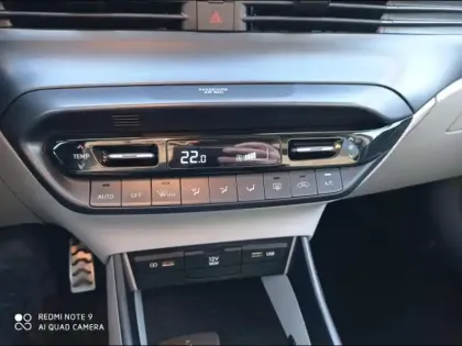 Photo 6 Hyundai Bayon  1.0 T-GDi 100ch Hybrid 48V Executive DCT-7