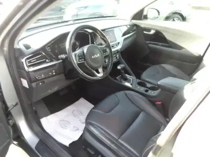 Photo 8 Kia Niro  1.6 GDi 105ch ISG + électrique 43.5ch Lounge DCT6 MY22