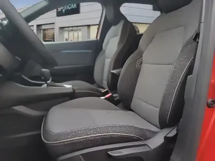 Photo 8 Renault Captur  1.3 TCe mild hybrid 160ch Techno EDC