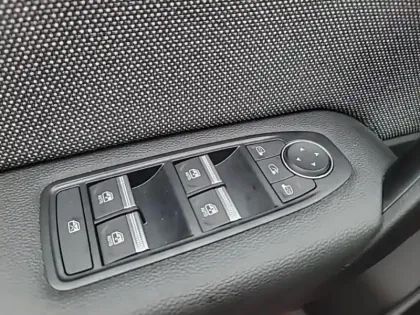 Photo 12 Renault Captur  1.3 TCe mild hybrid 160ch Techno EDC