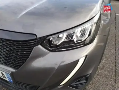 Photo 27 Peugeot 2008  1.5 BlueHDi 110ch S&S Active