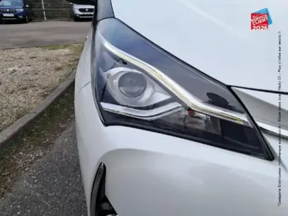 Photo 12 Toyota Yaris  100h Collection 5p