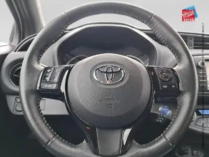 Photo 11 Toyota Yaris  100h Collection 5p