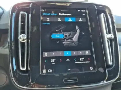 Photo 11 Volvo Xc40  Recharge 231ch Start EDT