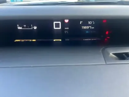 Photo 13 Citroën C3  1.2 Turbo 100ch MAX