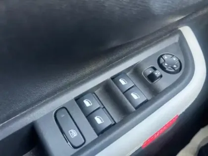 Photo 11 Citroën C3  1.2 Turbo 100ch MAX