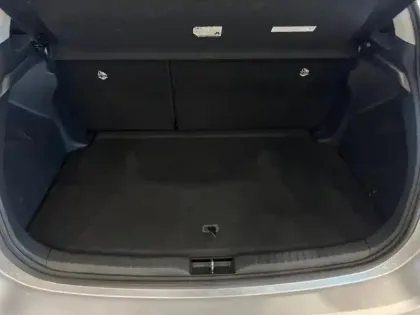 Photo 13 Toyota Yaris  116h Dynamic Business 5p + Programme Beyond Zero Academy MY22