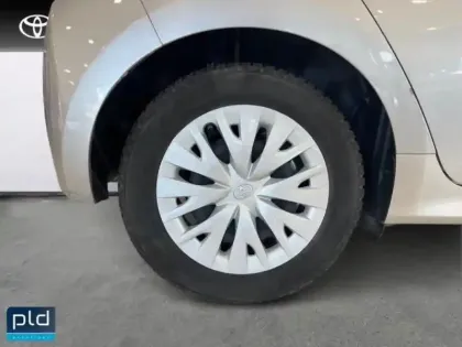 Photo 8 Toyota Yaris  116h Dynamic Business 5p + Programme Beyond Zero Academy MY22