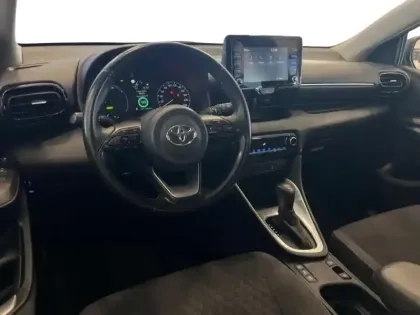 Photo 9 Toyota Yaris  116h Dynamic Business 5p + Programme Beyond Zero Academy MY22