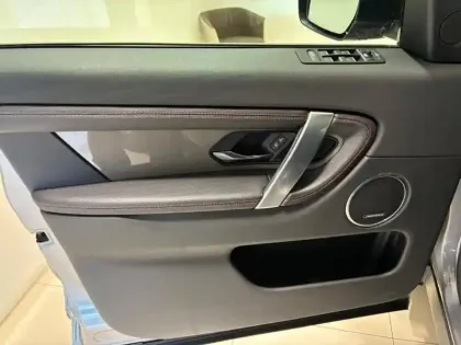 Photo 11 Land rover Discovery Sport Gén. I Ph2 MkV R-Dynamic S 5