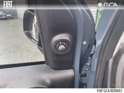 Photo 11 Fiat Panda  1.0 70ch BSG S&S City Cross Plus