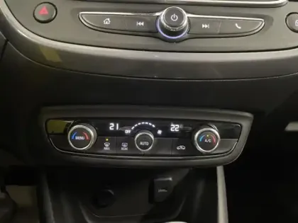 Photo 14 Opel Crossland X  1.5 D 120ch Elegance BVA Euro 6d-T