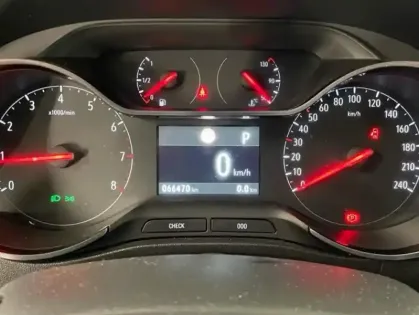 Photo 10 Opel Crossland X  1.5 D 120ch Elegance BVA Euro 6d-T