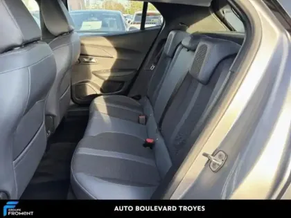 Photo 11 Peugeot 2008  e- 136ch Allure