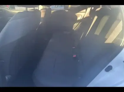 Photo 10 Toyota Yaris  116h Design 5p MY22 NG