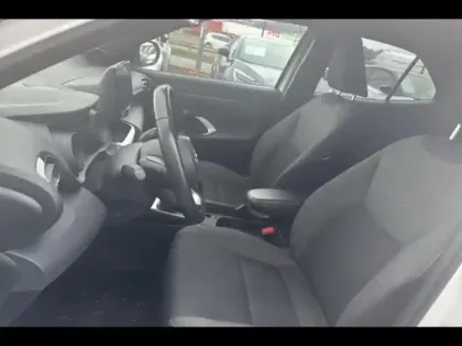 Photo 9 Toyota Yaris  Cross 116h Design Cargo 2WD