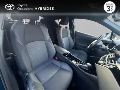 Photo 10 Toyota C-HR  2.0 Hybride 184ch Design Ultimate E-CVT