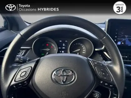 Photo 12 Toyota C-HR  2.0 Hybride 184ch Design Ultimate E-CVT