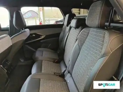 Photo 9 Peugeot 5008  Hybrid 145ch Allure e-DCS6