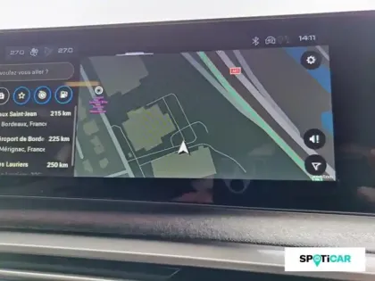 Photo 13 Peugeot 5008  Hybrid 145ch Allure e-DCS6