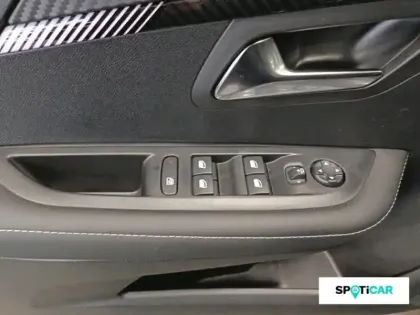 Photo 11 Peugeot 208  1.2 Hybrid 100ch Allure e-DCS6